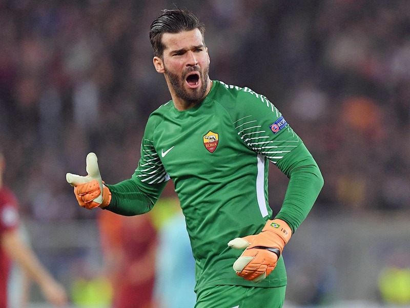 Im Anflug auf Liverpool: Romas Alisson.