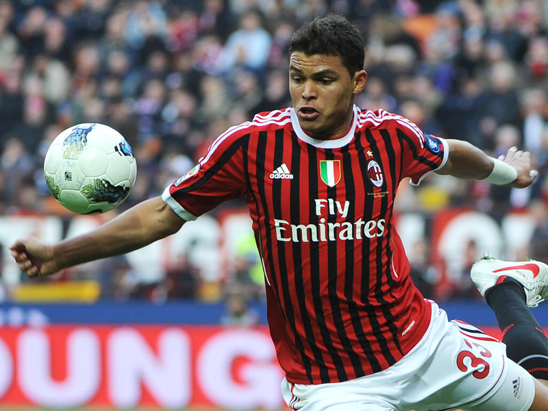 Trägt weiter das Milan-Trikot: Der Transfer von Thiago Silva nach Paris ist wohl geplatzt.