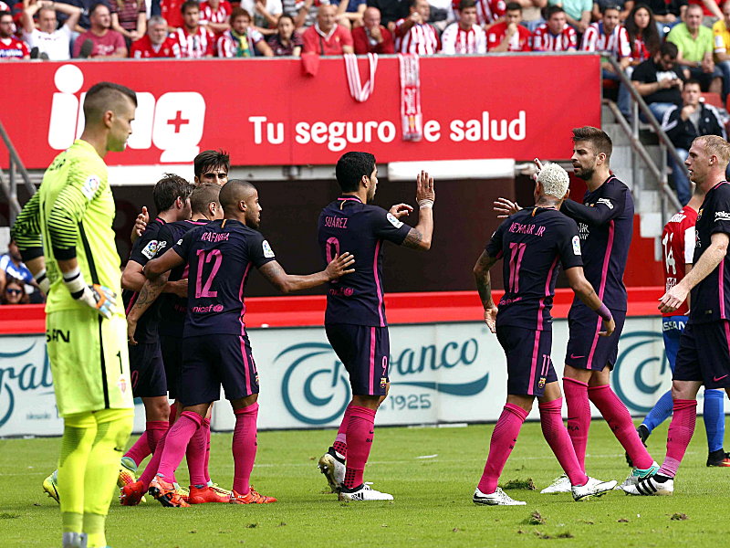 Klare Sache für Barcelona: Fünf Mal musste Gijon-Keeper Cuellar hinter sich greifen.