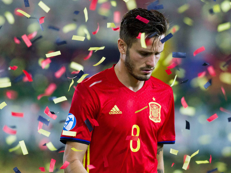 Traurig im Konfetti-Regen: Saul Niguez hat bei Atletico Madrid einen Neunjahresvertrag unterschrieben.