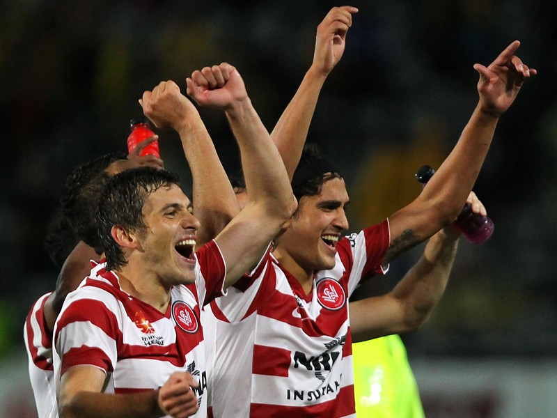 Überraschung in Australien: Die Western Sydney Wanderers und der Deutsche Jerome Polenz (re.).