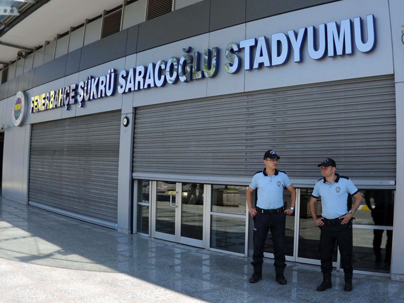 Im Juli 2011 durchsuchte die Polizei die Büroräume von Fenerbahce. Nun verhandelt die UEFA den Fall.