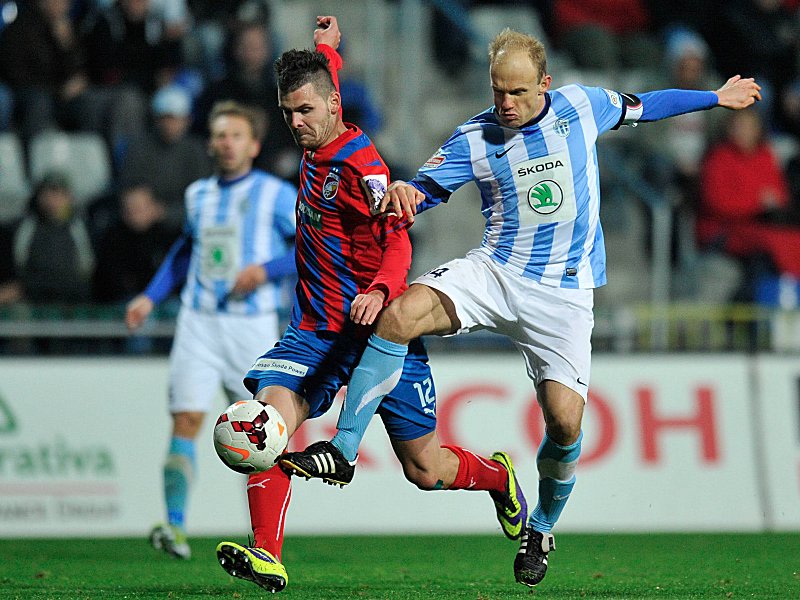 David Jarolim (re.), hier im Trikot von Mlada Boleslav, muss seine Karriere beenden.