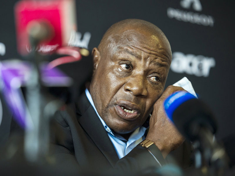 Äußerte sich unter Tränen zum Tod von Senzo Meyiwa: Südafrikas Nationaltrainer Ephraim Mashaba.