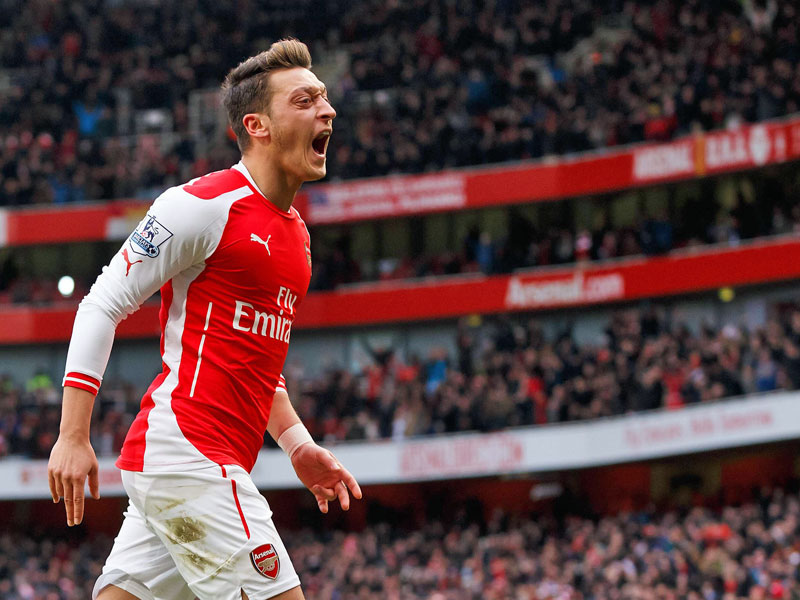 Ist mit dem FC Arsenal noch lange nicht satt an Erfolgen: Spielgestalter Mesut Özil.