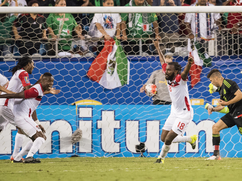 Das Ende einer irren Achterbahnfahrt: Trinidad & Tobagos Yohance Marshall (#18) trifft zum 4:4-Endstand.