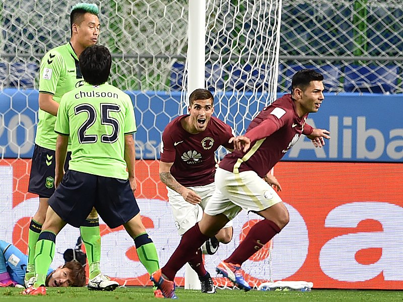 Spiel gedreht: Silvio Romero (re.) durfte sich bei Club America als Matchwinner feiern lassen.