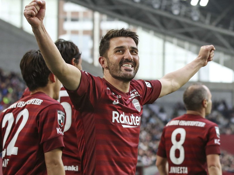 Zweites Spiel für Kobe, erster Treffer: David Villa.