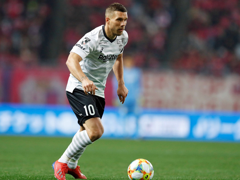 Wann geht's wieder aufwärts? Lukas Podolski und Kobe dümpeln in der J-League im Mittelfeld.