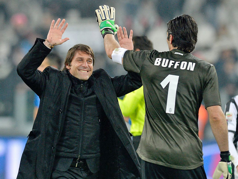 Erfolgscoach und Weltklasse-Keeper: Juves Trainer Antonio Conte freut sich mit Gianluigi Buffon.