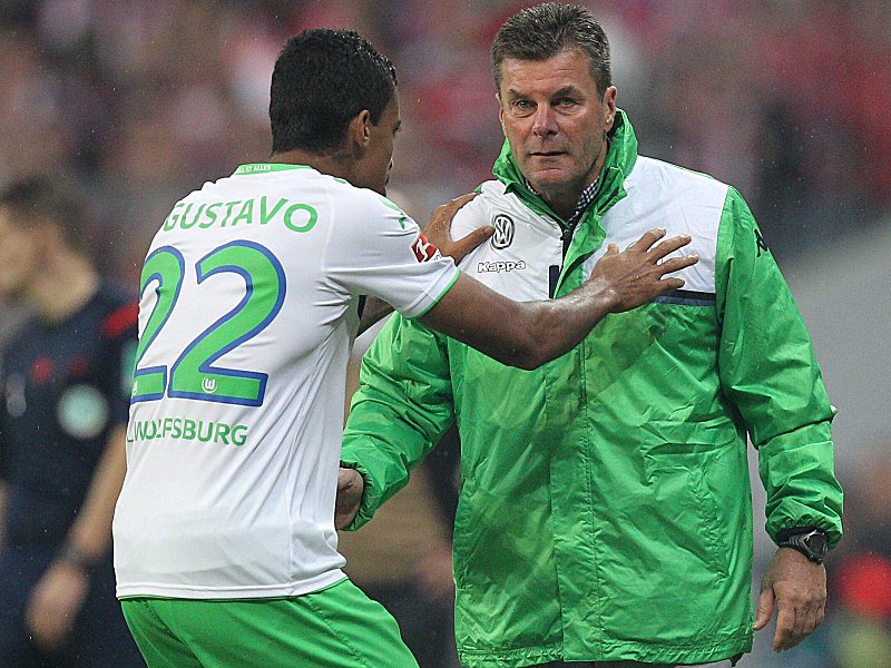 Muss auf seinen Führungsspieler Luiz Gustavo verzichten: Trainer Dieter Hecking.