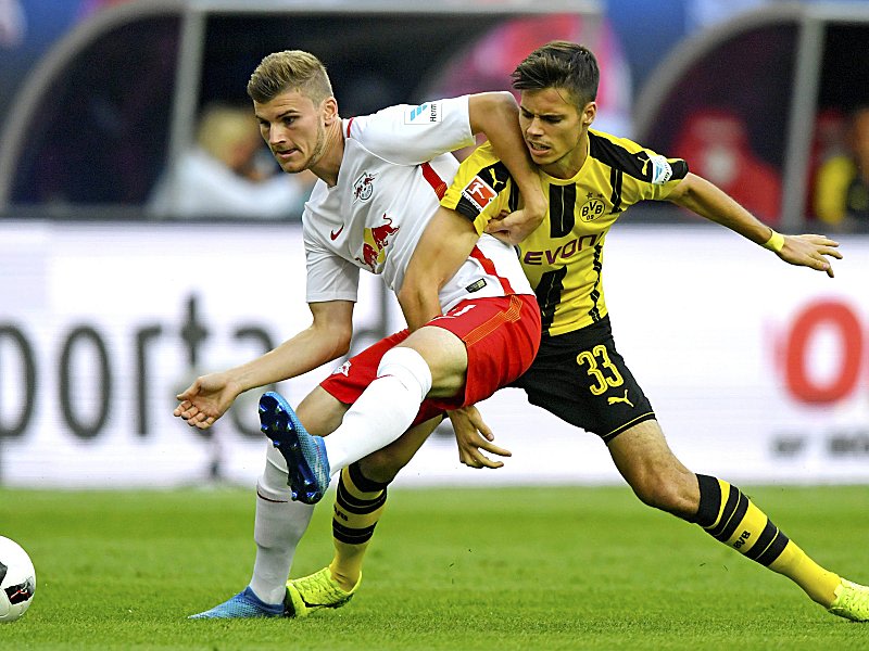 Verließ Leipzig mit einer Nasenblessur: Julian Weigl (li. Timo Werner).