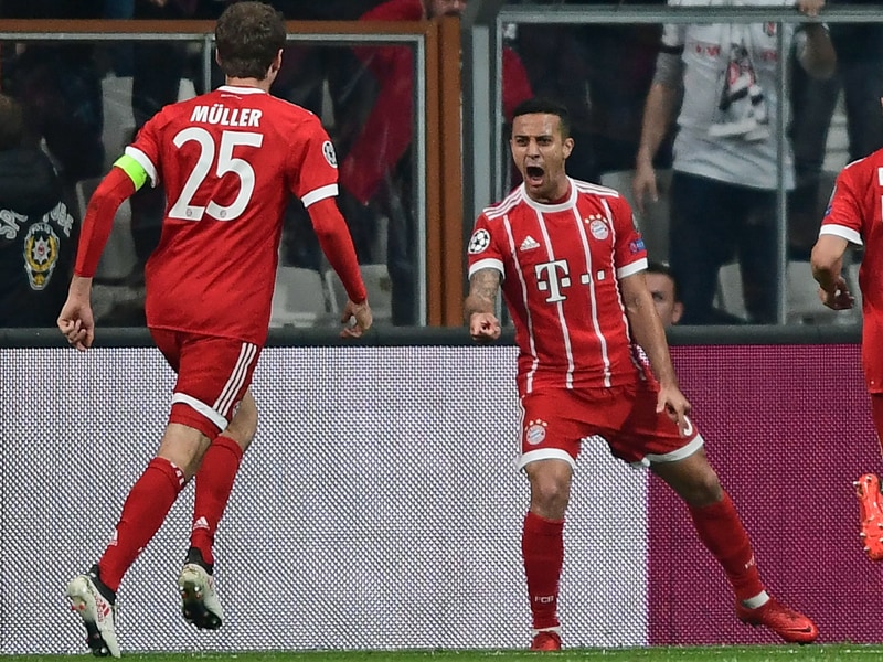 Thiago (re.) und Thomas Müller