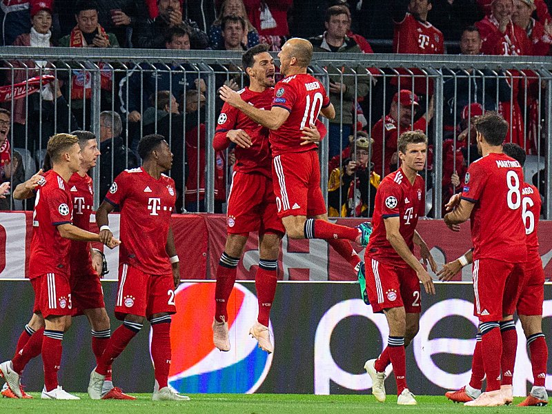 Blitzstart: Mats Hummels und Arjen Robben (.r.) bejubeln das 1:0.