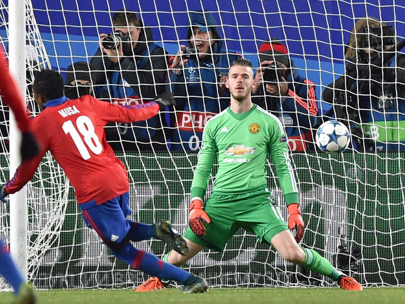 Elfmeter gehalten, im Nachschuss machtlos: Manchester Uniteds David De Gea ist überwunden - 0:1.