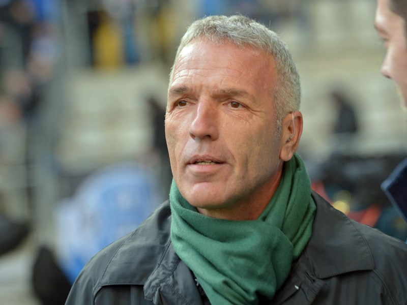 Er ist bislang viel rumgekommen: Ernst Middendorp.