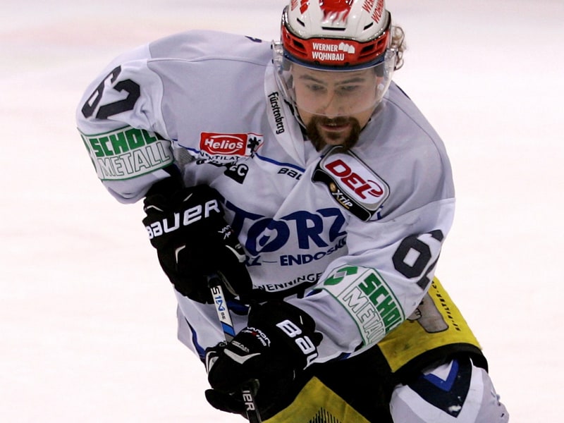 Servus nach sechs Jahren: Philipp Schlager wechselt von Schwenningen nach Kassel.