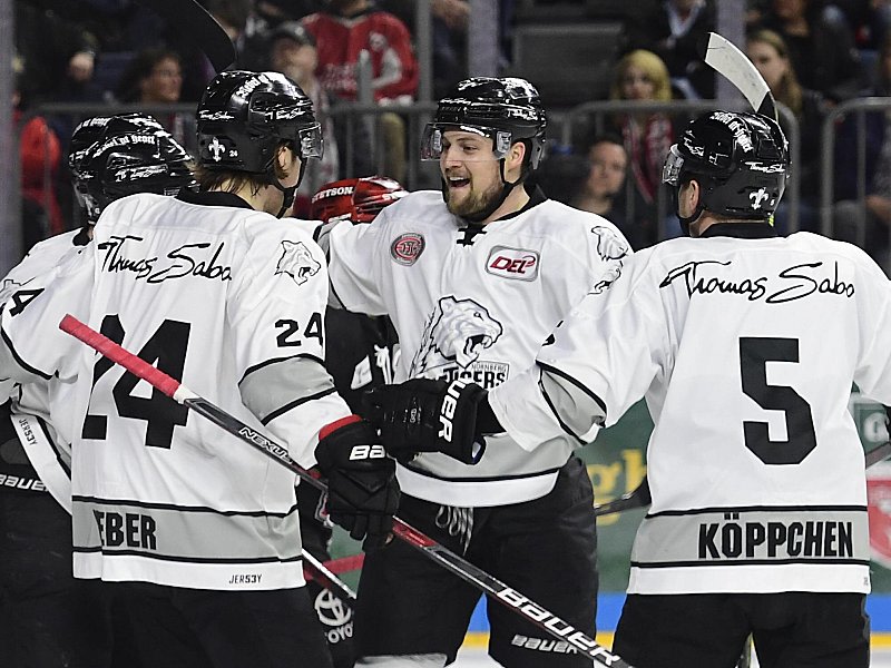 Thomas Sabo Ice Tigers feiern Halbfinaleinzug