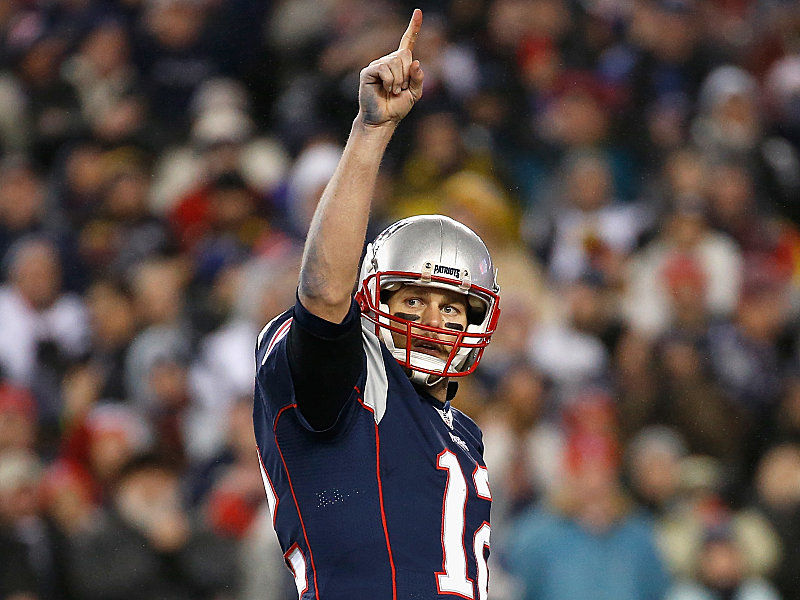 Tom Brady Der Quarterback Von Den New England Patriots 40 Jahre Jung G O A T Und Weiter Titelhungrig Kicker