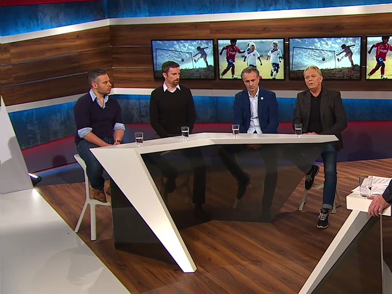 Die Gäste in der 35. Sendung von "kicker.tv - Der Talk": kicker-Redakteur Benni Hofmann, Meikel Schönweitz, Maurizio Gaudino und Volker Finke.