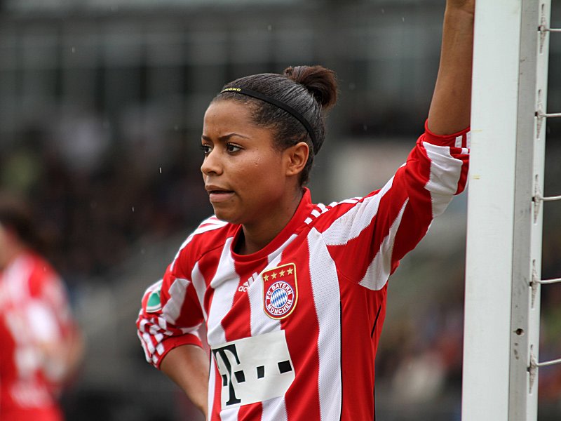 FCR setzt auf Nicole Banecki Frauen kicker