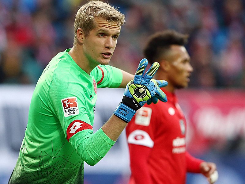 Die Baustellen des Jonas Lössl kicker