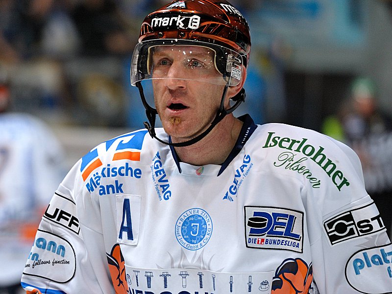 Roy kehrt den Roosters den Rücken Eishockey kicker