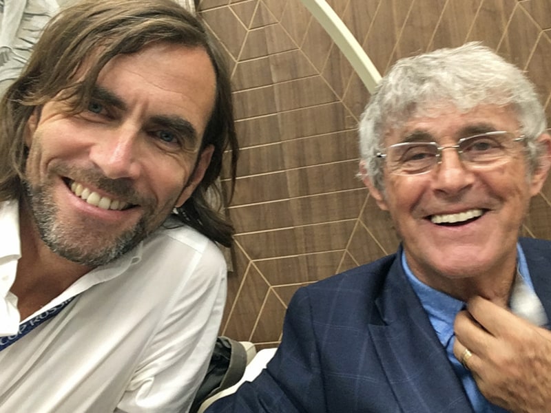Bora Milutinovic und kicker-Redakteur Mounir Zitouni.