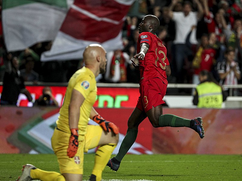 Volles Pfund: Danilo Pereira bejubelt sein soeben erzieltes 1:1.