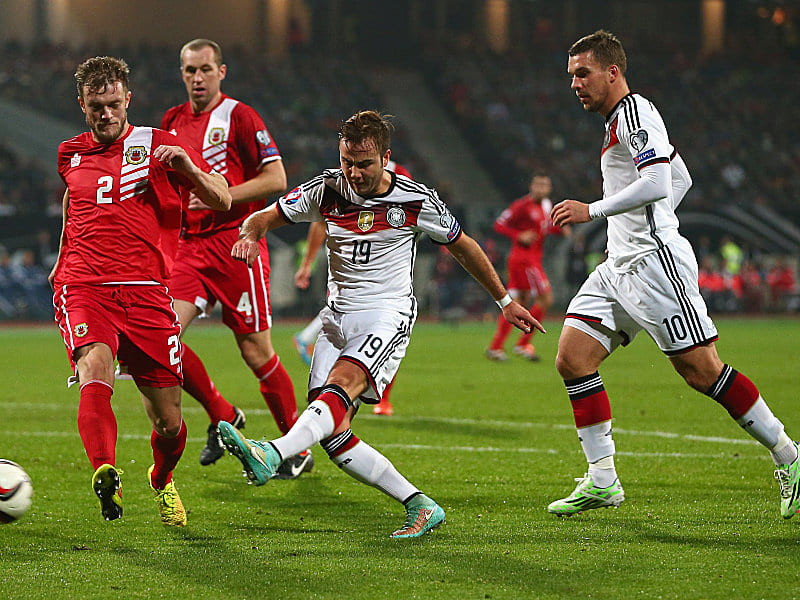 Mario Götze (Mitte)