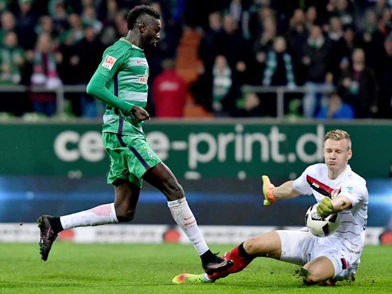 Retter in der Not: Zumindest auf Keeper Bernd Leno (r.) war in Bremen Verlass.