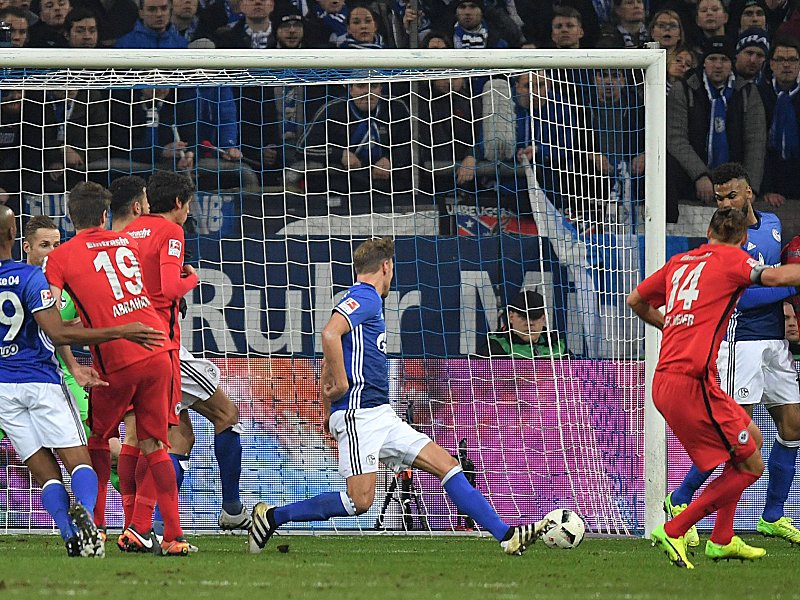 Zur Stelle: Alex Meier erzielt den Siegtreffer für Frankfurt.