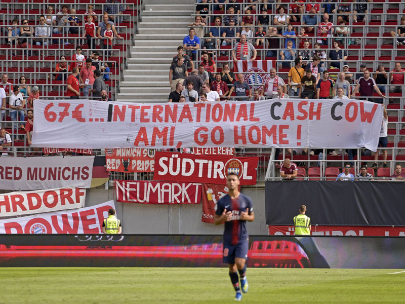Münchner Fans protestieren gegen den ICC