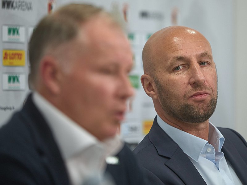 Geschäftsführer Sport Stefan Reuter und Präsident Klaus Hofmann (rechts)