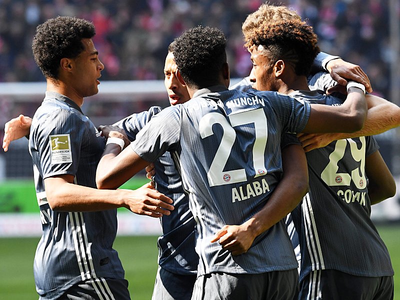 Zurück am Platz an der Sonne: Der FC Bayern ließ in Düsseldorf nichts anbrennen.