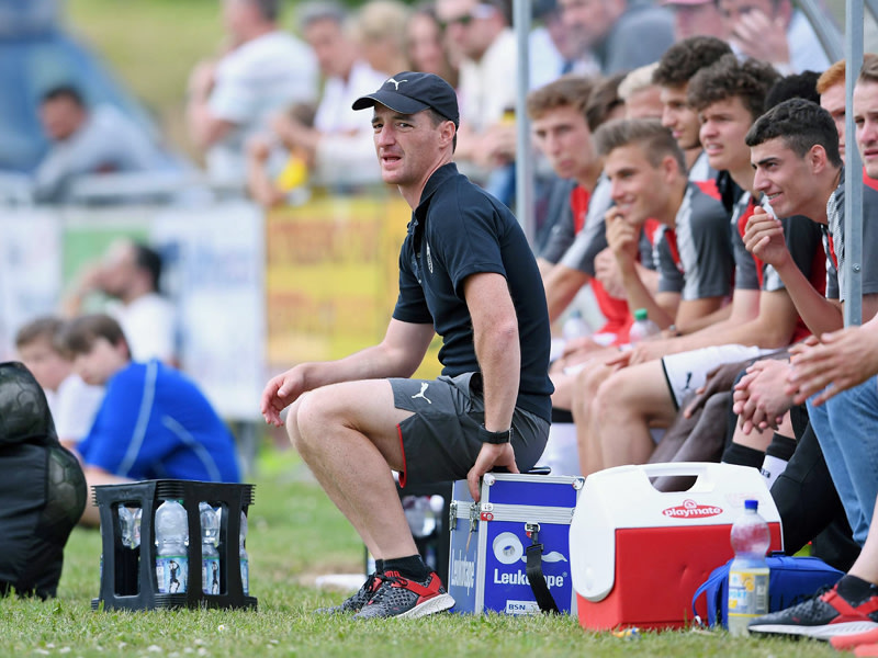 Der bisherige U-19-Trainer Nico Willig soll den VfB Stuttgart im Schlussspurt in der Liga halten.