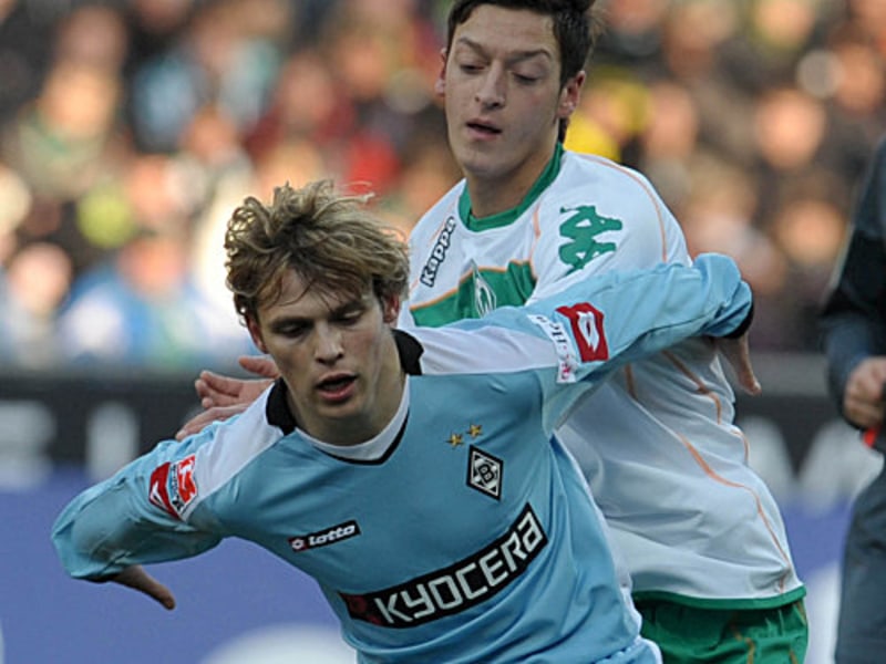 Jantschke, Özil