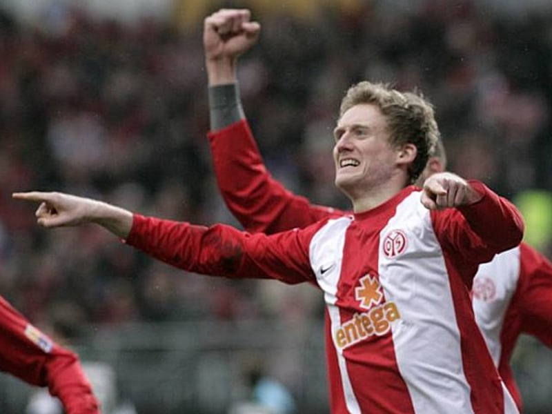 Schürrle freut's: Der Angreifer traf zum 1:0 für Mainz.