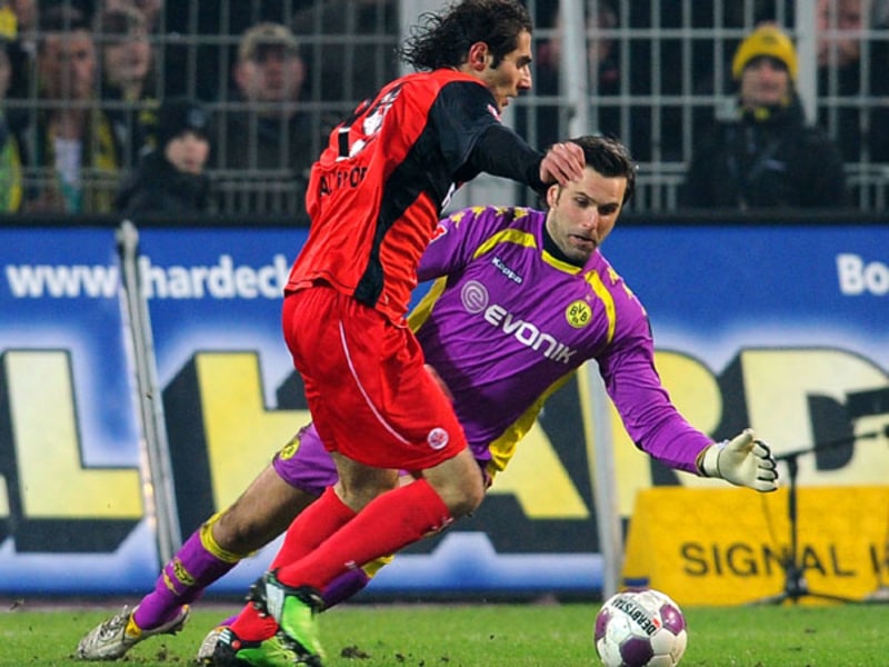 Halil Altintop vs. BVB-Keeper Marc Ziegler
