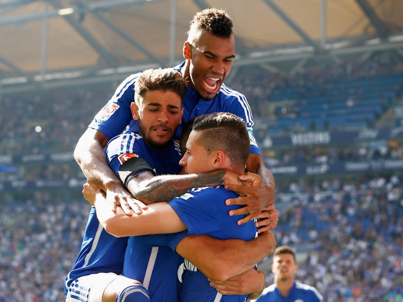 Julian Draxler (u.), Junior Caicara, Eric Maxim Choupo-Moting (o.)