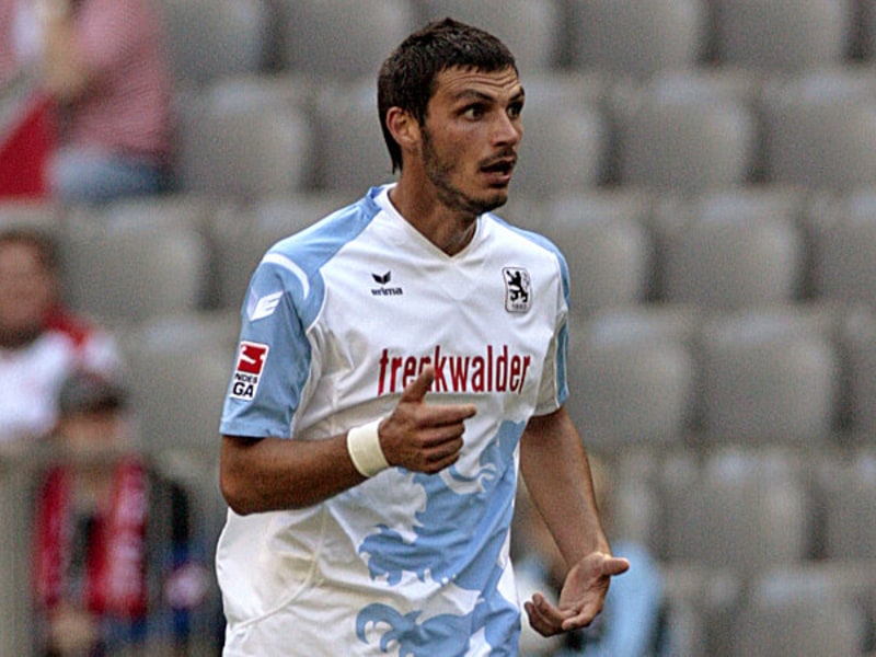 Einsatz fraglich: Mathieu Beda zog sich beim 0:1 gegen Oberhausen eine Schulterverletzung zu.