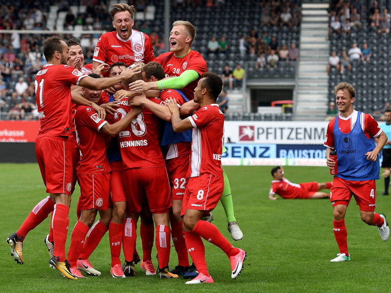 Späte Ekstase: Joker Rouwen Hennings schoss die Fortuna an die Spitze.