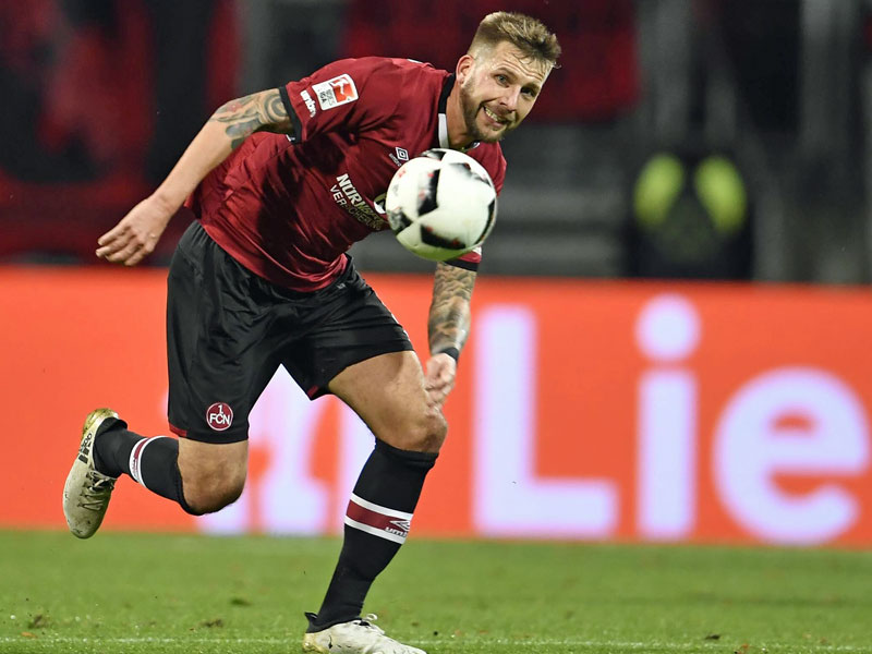 Nürnbergs Burgstaller brachte den Club kurz vor der Halbzeitpause in Front - sein elfter Saisontreffer.