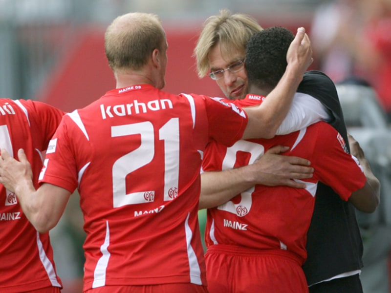 Klopp jubelt mit Borja und Karhan