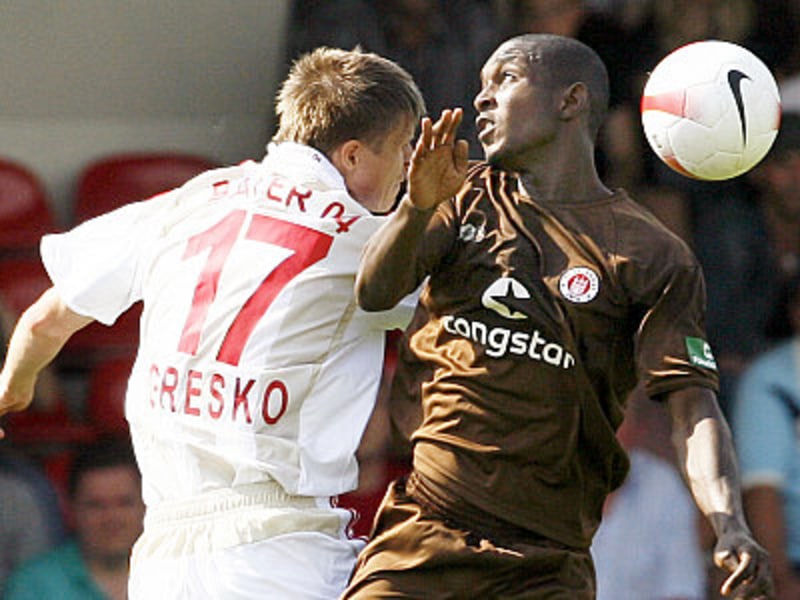 Vratislav Gresko gegen Charles Takyi