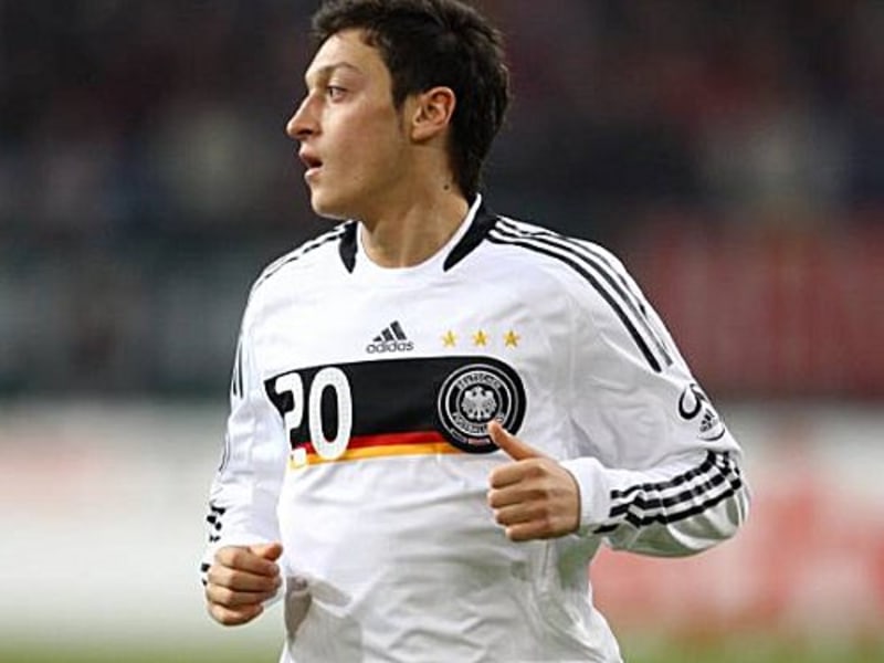 Mesut Özil