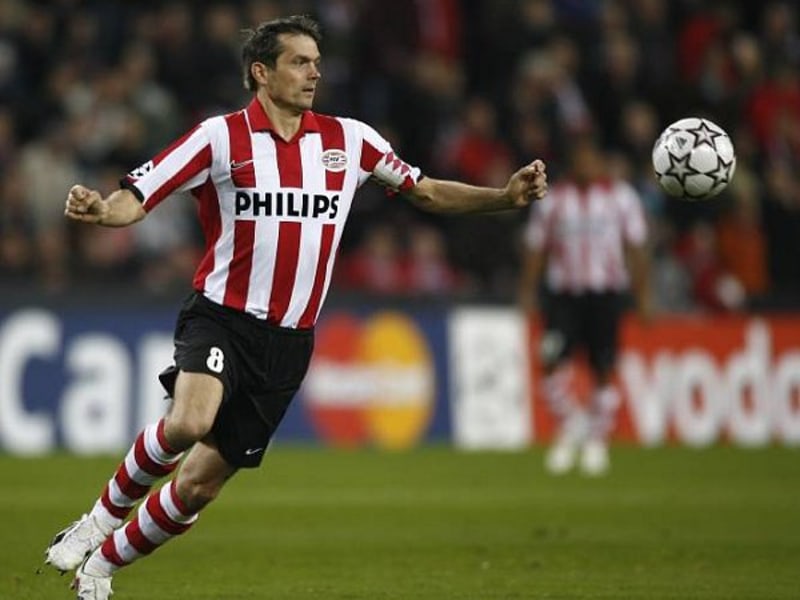 Mittelfeldspieler Philip Cocu im Trikot des PSV Eindhoven