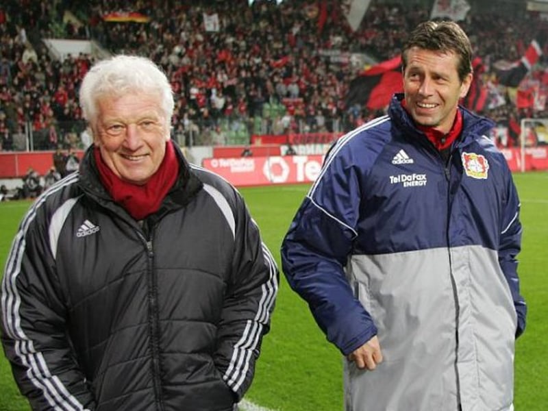 Feldkamp und Skibbe (re.)