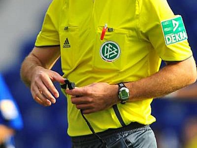 War auch ein DFB-Schiedsrichter beteiligt?