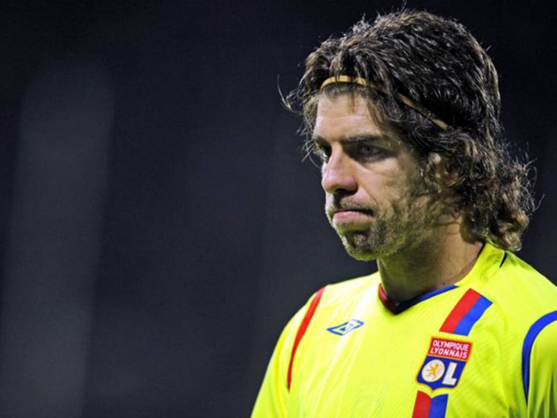 Bestraft, aber spielberechtigt: Juninho von Olympique Lyon.